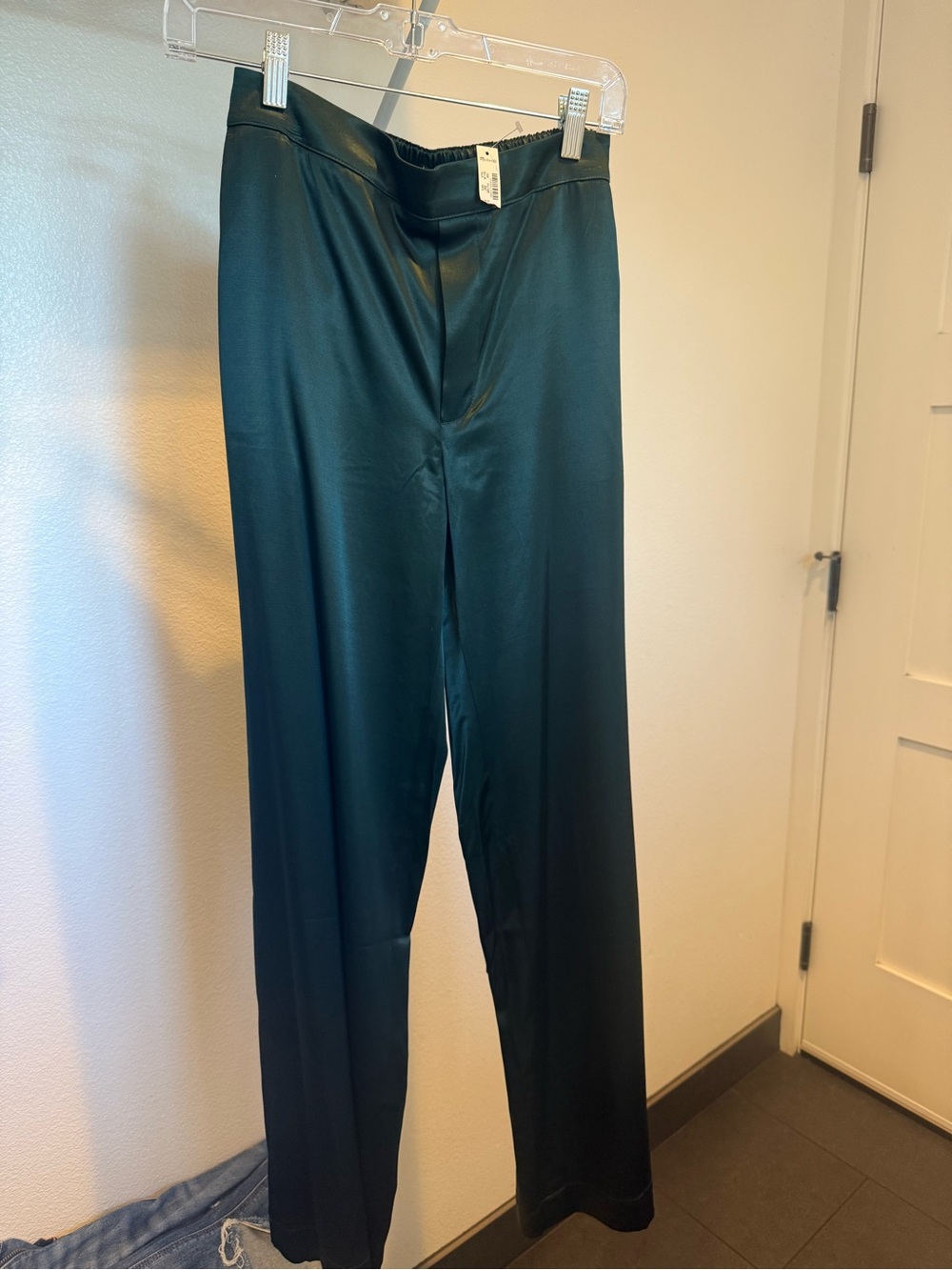 Madewell women’s Dark Green Straight-Leg silk Pants